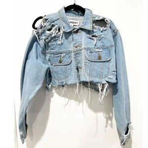 Lambert crop distressed denim.